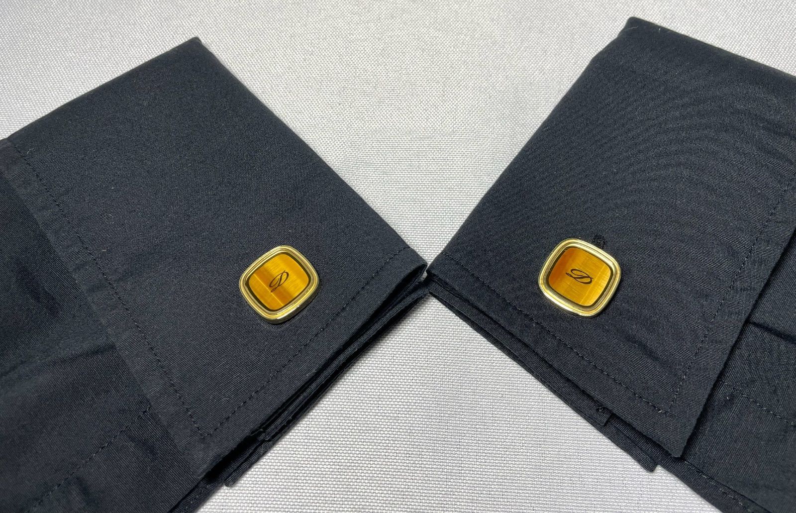 美品 希少 S.T.Dupont デュポン Dロゴ タイガーアイ装飾 カフス