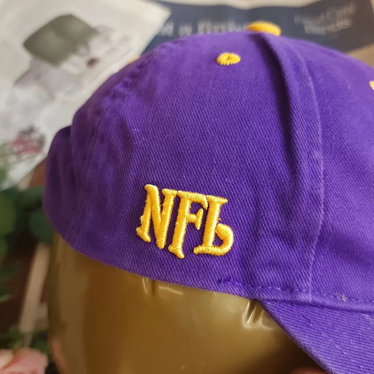 ミネソタバイキング キャップ 紫色 NFL公式　タグ付き　デッドストック ミネソタバイキング キャップ 紫色 NFL公式 タグ付き デッドストック