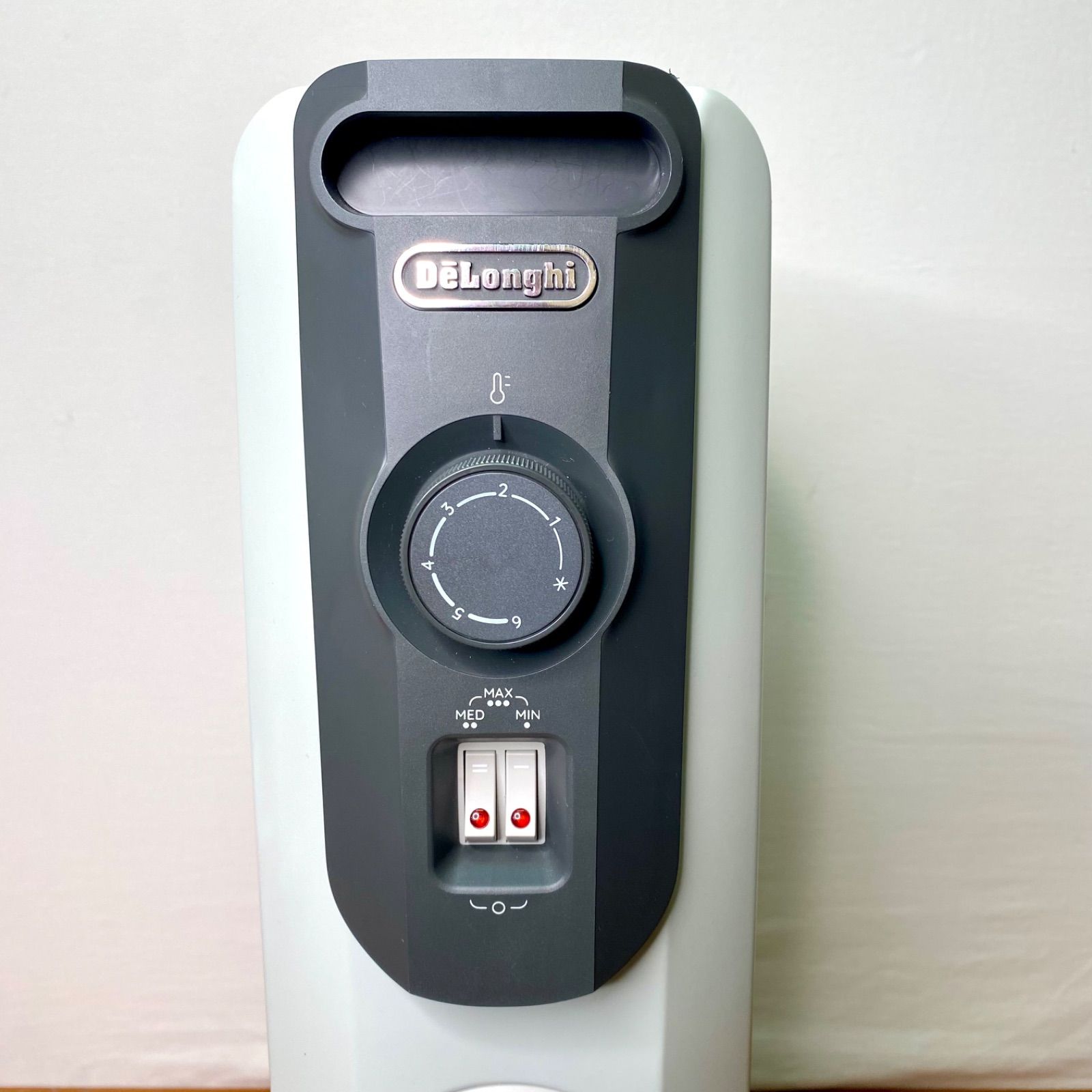 新品未使用 デロンギ オイルヒーター RHJ10F1015-DG 暖房器具 楽天市場】デロンギ オイルヒーター ヴェルティカルド [RHJ21F1015-BR