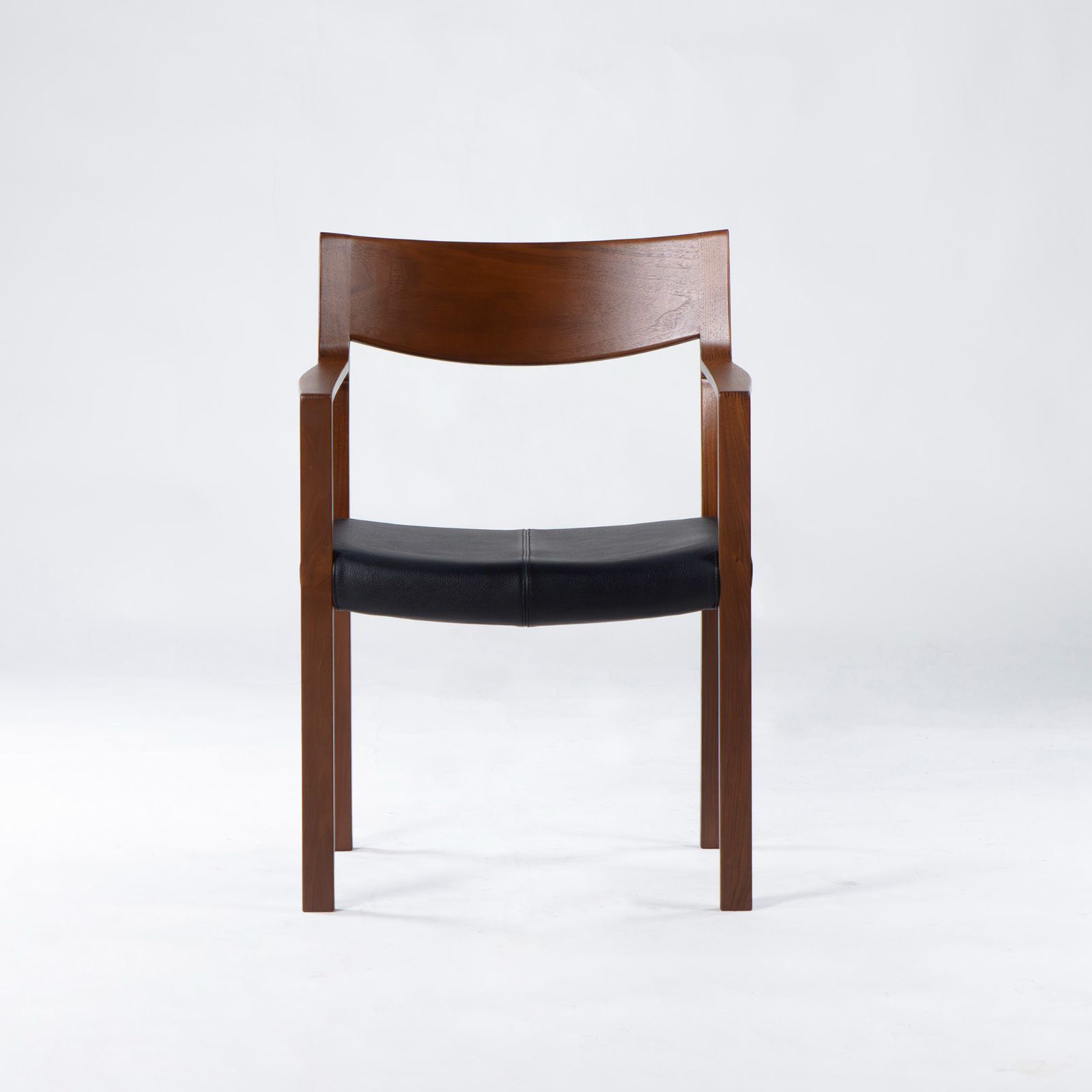 カンディハウスセルジオ・ダイニングアームチェア本革ナラ材・CONDE HOUSE カンディハウスセルジオ・ダイニングアームチェア本革ナラ材・CONDE