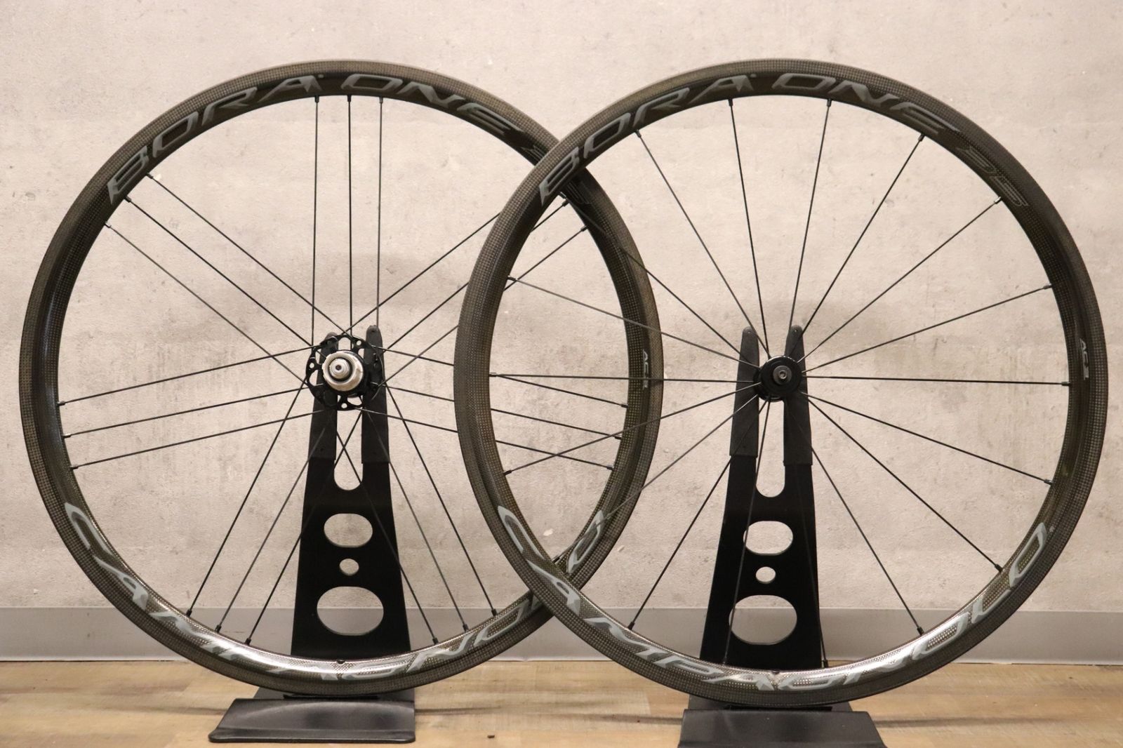 Campagnolo BORA ONE 35 AC3クリンチャーホイールセット Ln9bGIfyGLq2LG3g1hy3KvZ1eXtkSh