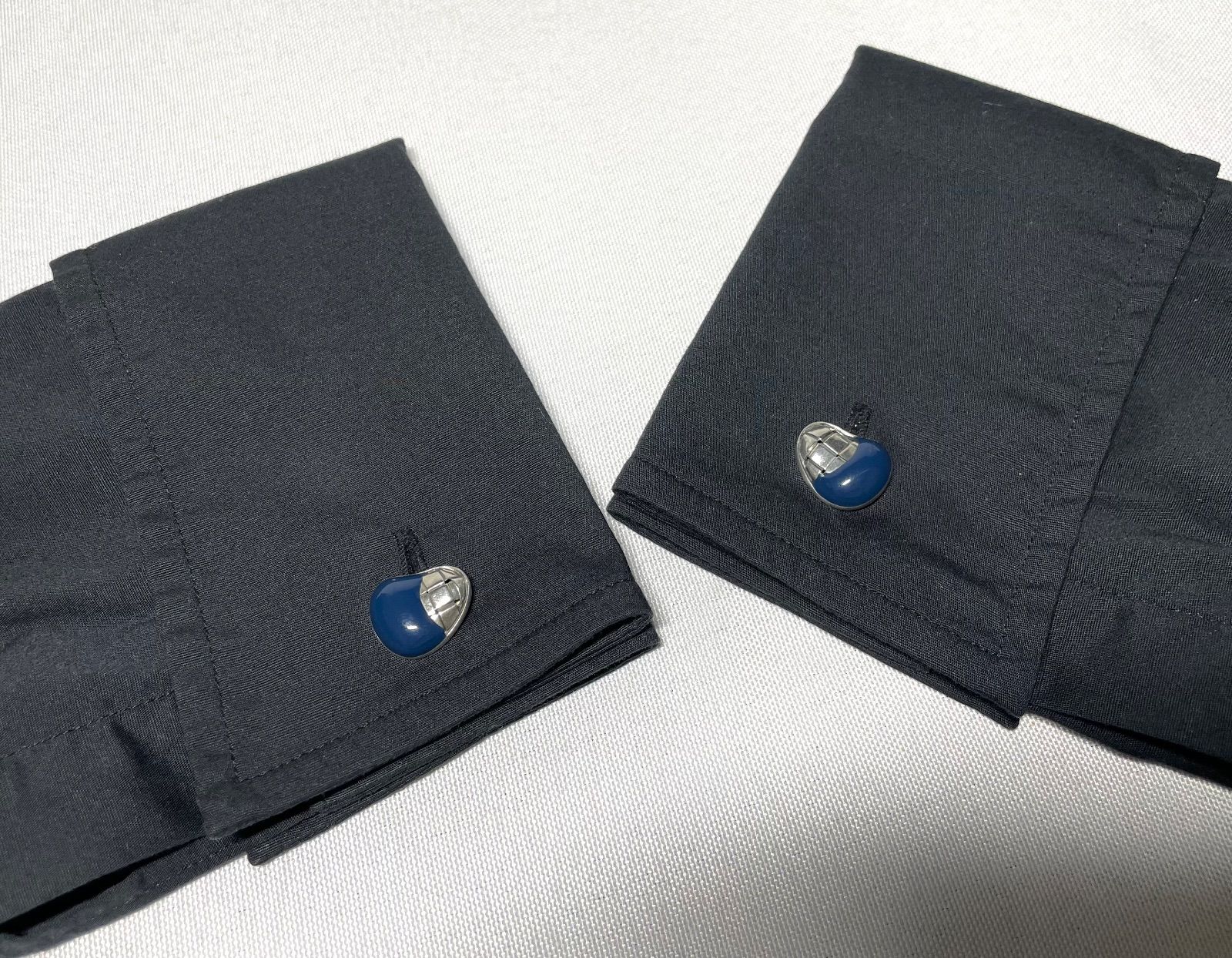 ボッテガヴェネタ カフリンクス レア Bottega Veneta ボッテガヴェネタ イントレチャート ネイビーストーン