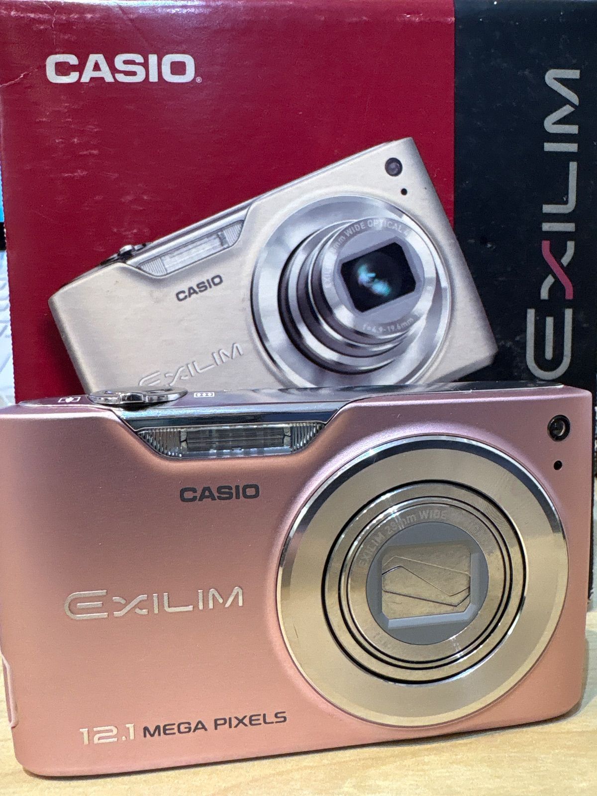 CASIO EXILIM EX-Z450 デジタルカメラ　動作品　一式セット CASIO EXILIM EX-Z450 デジタルカメラ 動作品 一式セット