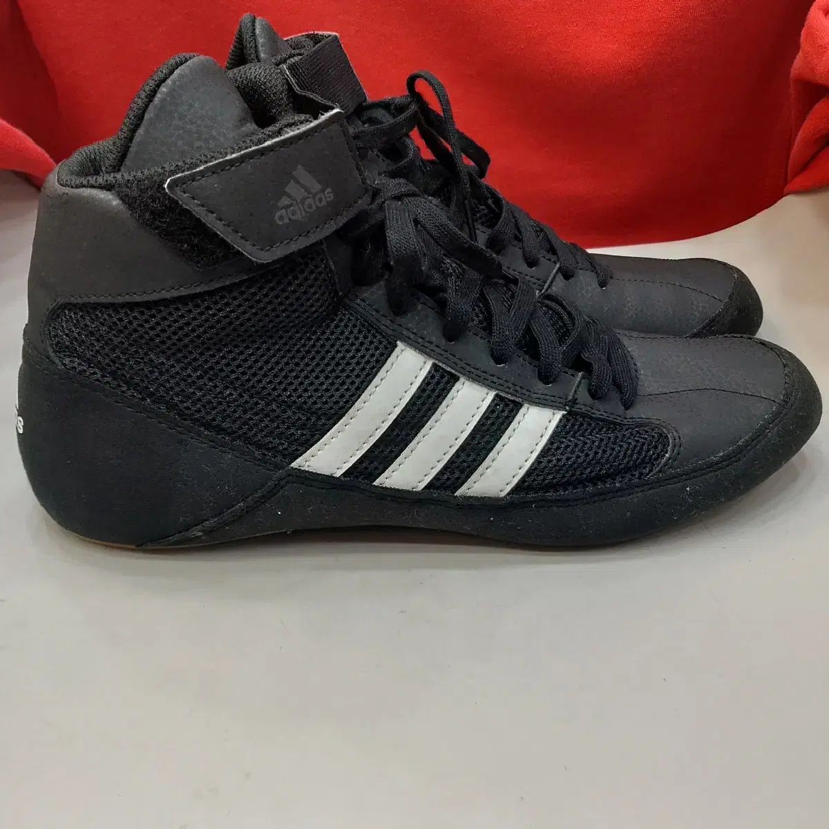 アディダス ボクシング シューズ 255mm - メルカリ