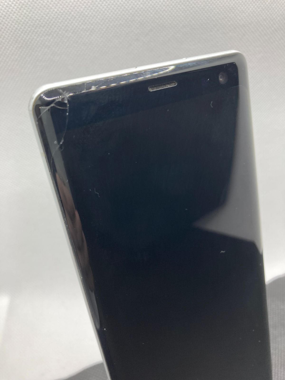 ☆Xperia XZ3 SOV39 (中古品)☆ジャンク SIMロック解除済み 1300