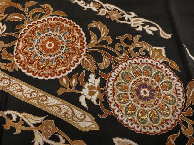 平和屋着物○創業460年・千總 黒留袖 駒刺繍 花唐草文 金彩 高島屋扱い