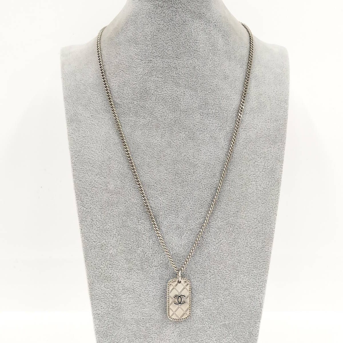 こちらは専用です。 正規品CHANELドッグタグネックレス CHANEL】シャネル『2020年 ドッグタグ ネックレス』1週間保証【中古