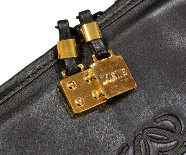 LOEWE ロエベ アナグラム レザー バッグ クラッチ セカンド＊ - メルカリ