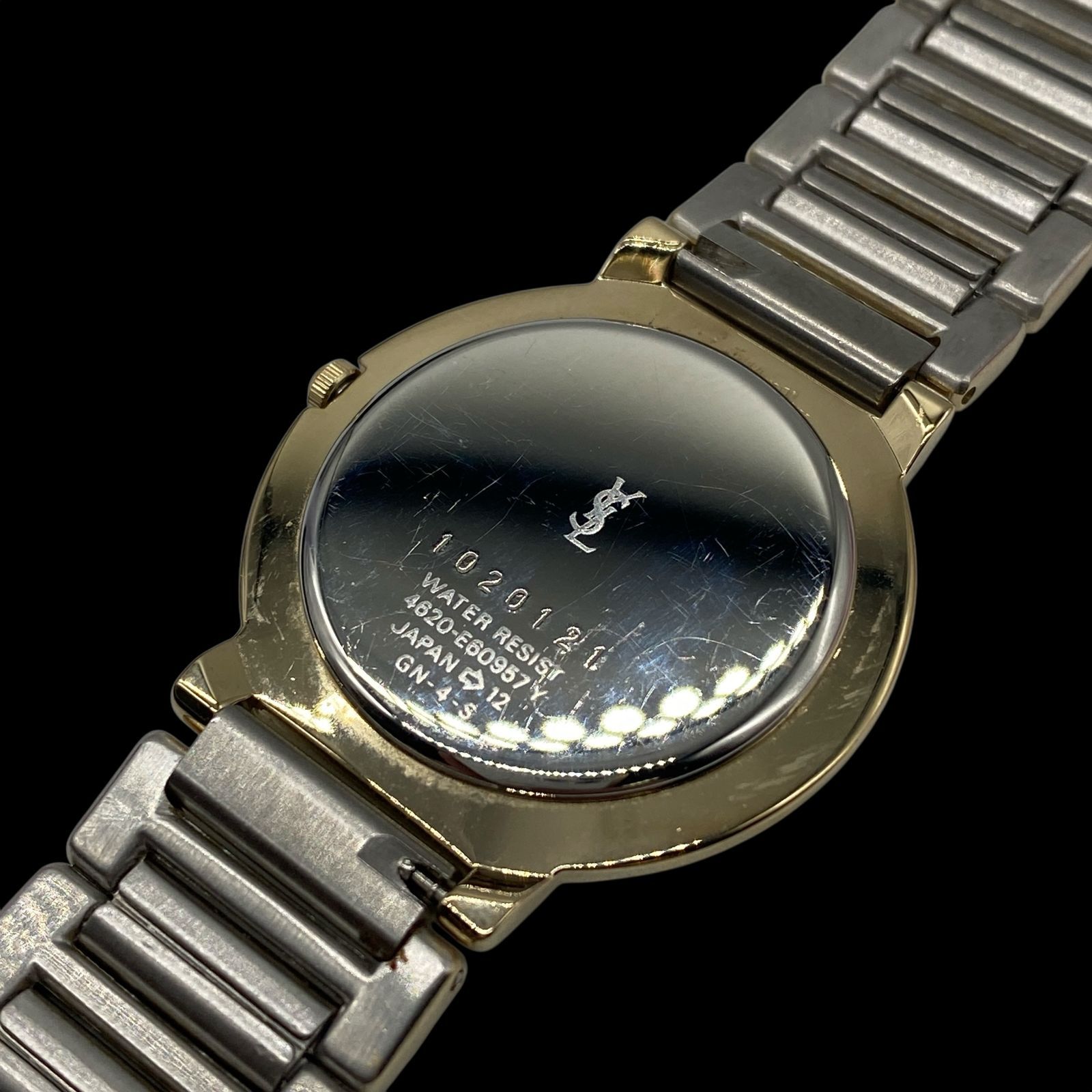 専用651【美品】イヴサンローラン　時計　ゴールド シルバー レディース コンビ 美品 稼働品 Yves Saint Laurent イヴサンローラン コンビ 腕時計 QZ