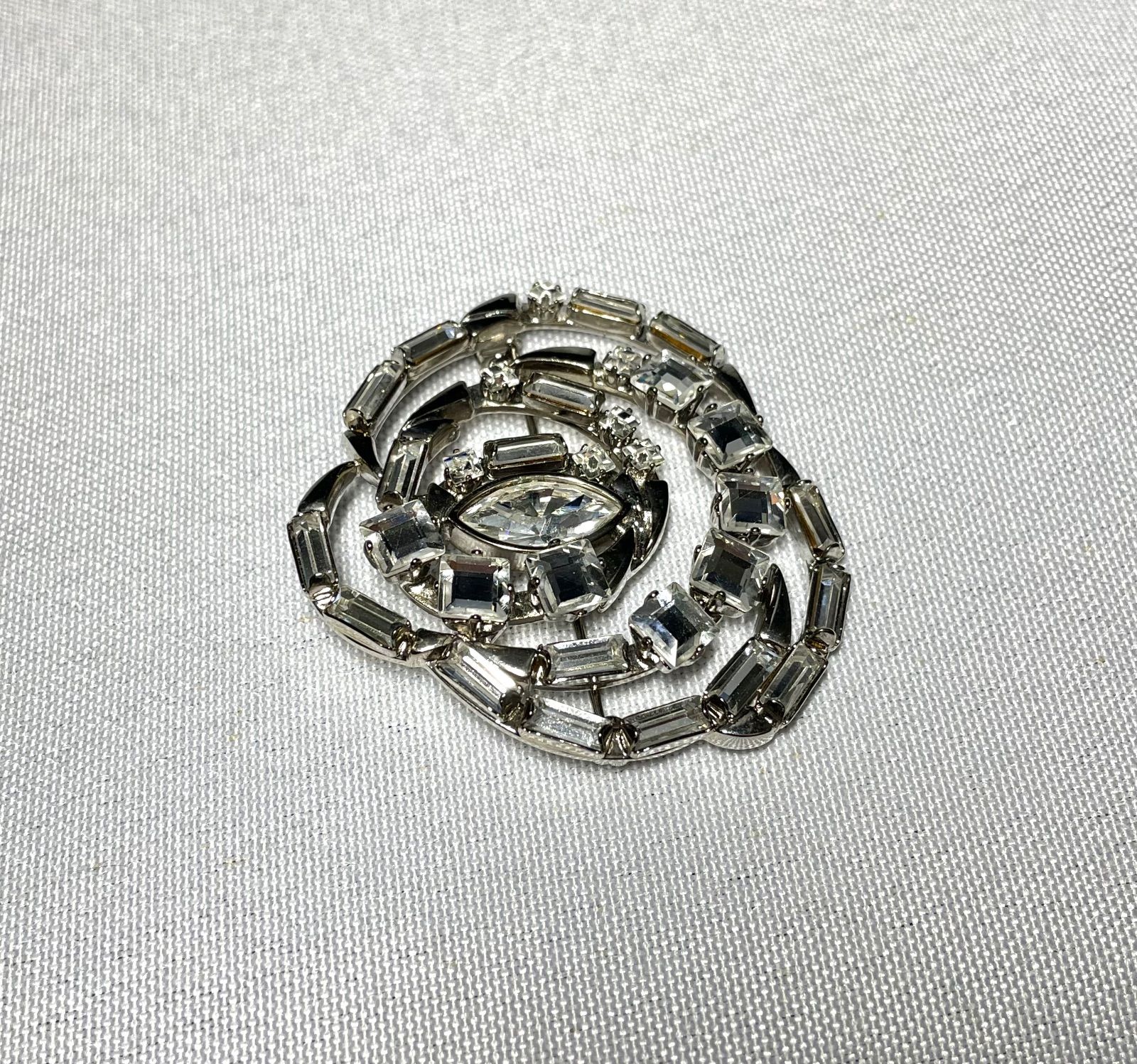 美品 希少 GUCCI グッチ ローズデザイン 薔薇 ラインストーン装飾