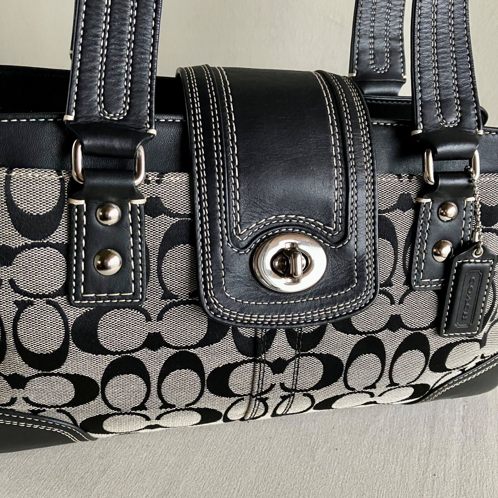 【希少品】COACHハンドバッグ　ハンプトンミランダ シグネチャーy2k 希少品】COACHハンドバッグ ハンプトンミランダ シグネチャーy2k 希少