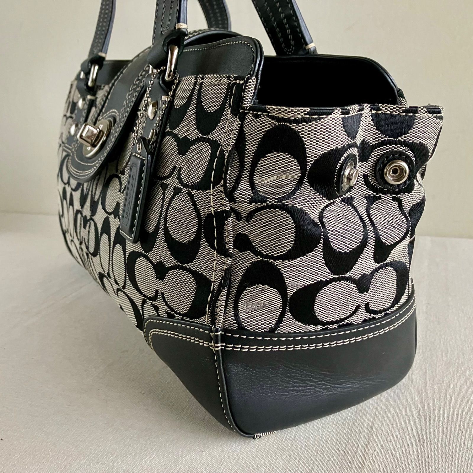 【希少品】COACHハンドバッグ　ハンプトンミランダ シグネチャーy2k 希少品】COACHハンドバッグ ハンプトンミランダ シグネチャーy2k 希少