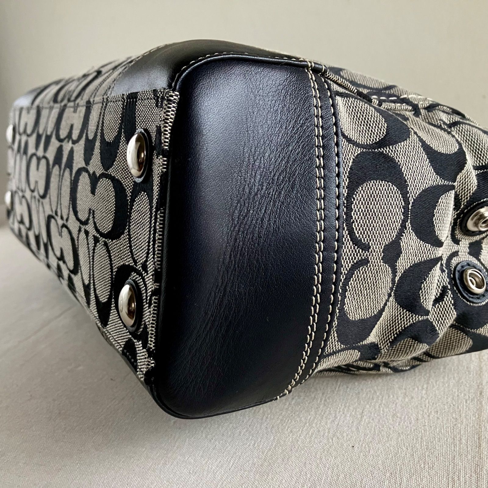 Coach Vintage Y2K Hampton Signature Purse Shoulder Bag Black