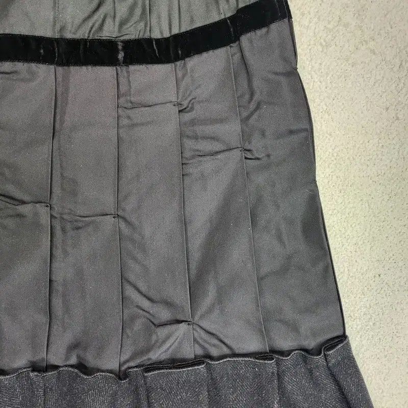 スカート LOUIS VUITTON 38 LOUIS VUITTON プリーツ スカート Women 38 - メルカリ