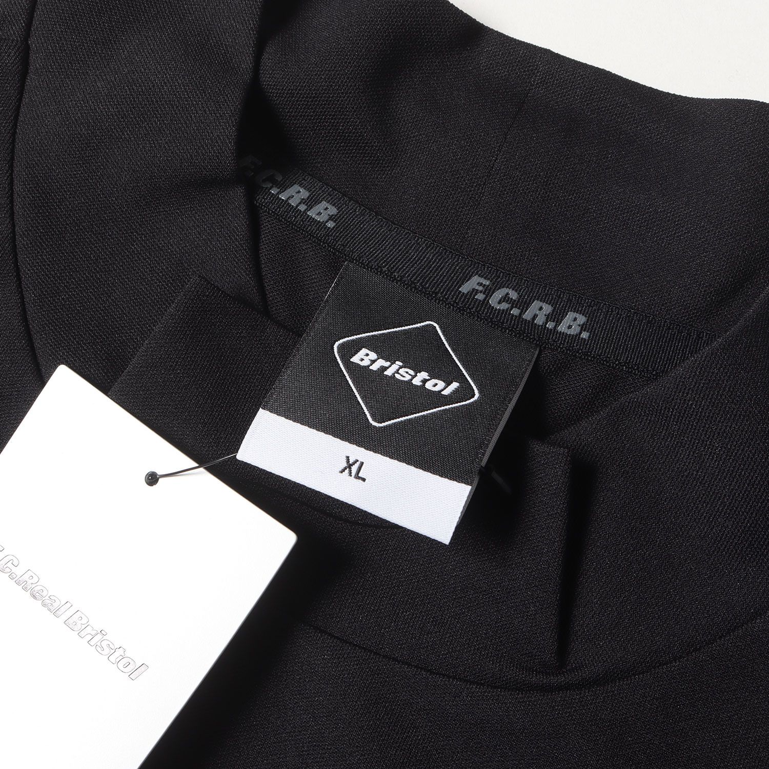 【極美品・未使用に近い】エフシーレアルブリストル　モックネック　M 黒 F.C.Real Bristol（エフシーレアルブリストル）の「UNDER LAYER MOCK