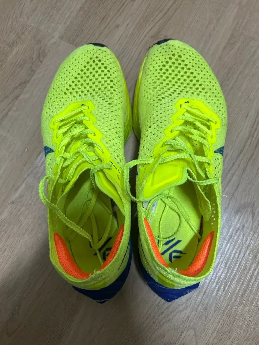 新品 ナイキ ズームX ヴェイパーフライ3 \"ボルト/スクリームグリーン 24㎝ 楽天市場】ナイキ ヴェイパーフライ 3 NIKE VaporFly 3 ボルト