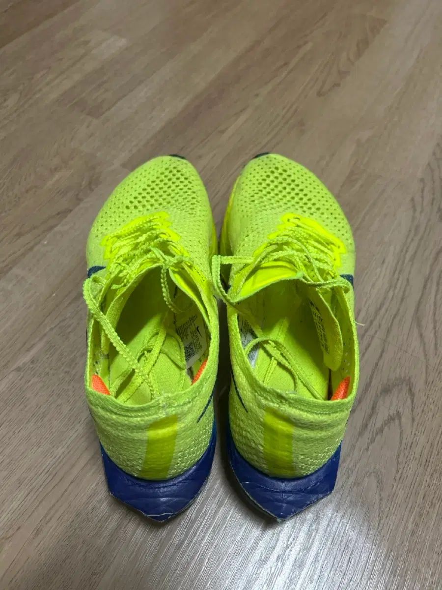 ナイキ ズームX ヴェイパーフライ ネクスト% 3 ボルト スクリーム