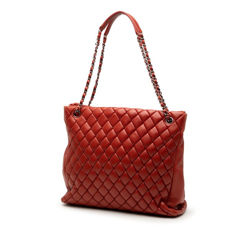 シャネル マトラッセ バブルキルト ココマーク チェーン ショルダー