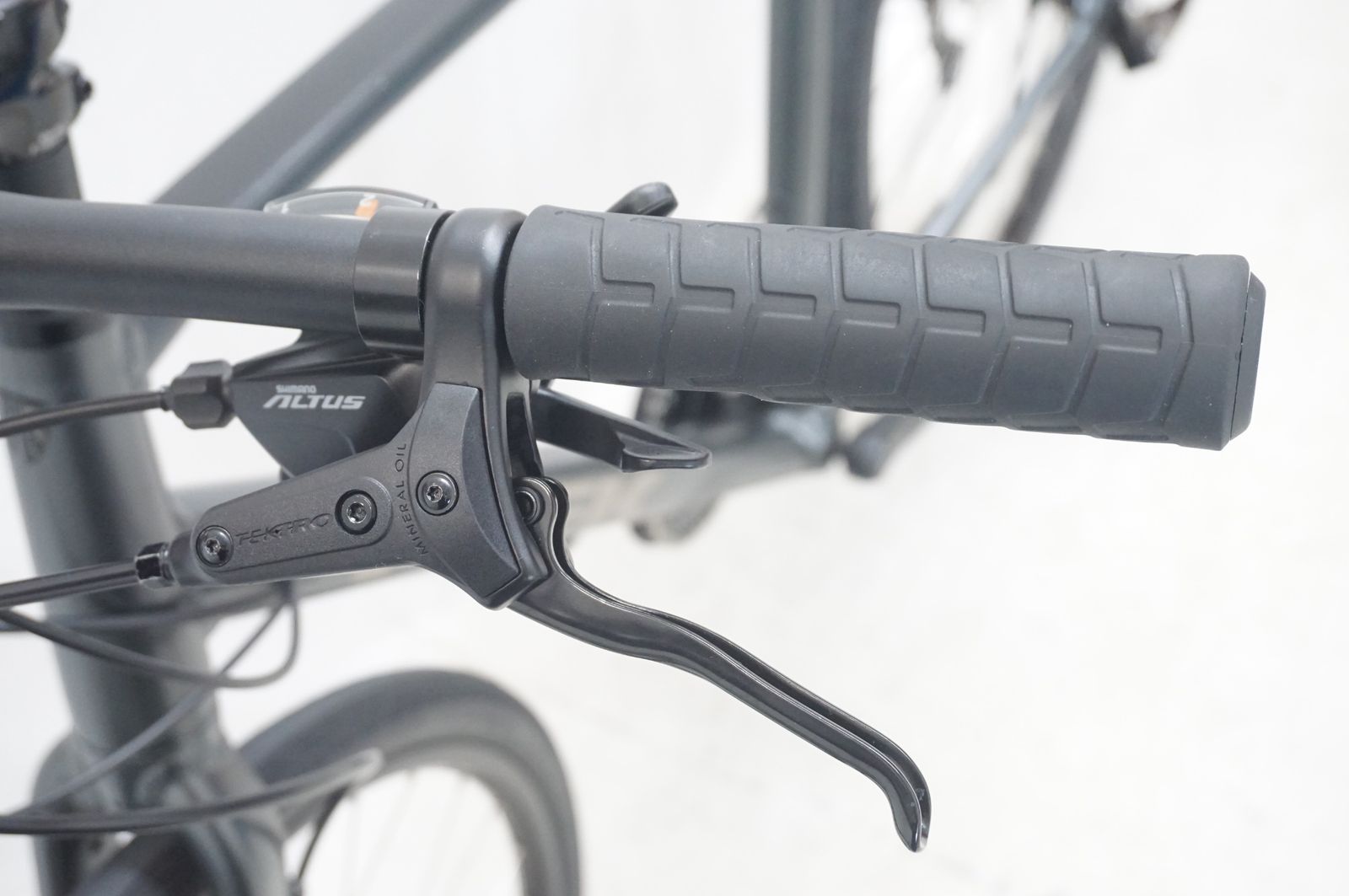 TREK 「トレック」 FX2 DISC GEN3 2023年モデル クロスバイク / バイチャリ福岡店 ITLDVOZ55MCQ-J TREK 「トレック」 FX2 DISC GEN3 2023年モデル クロスバイク