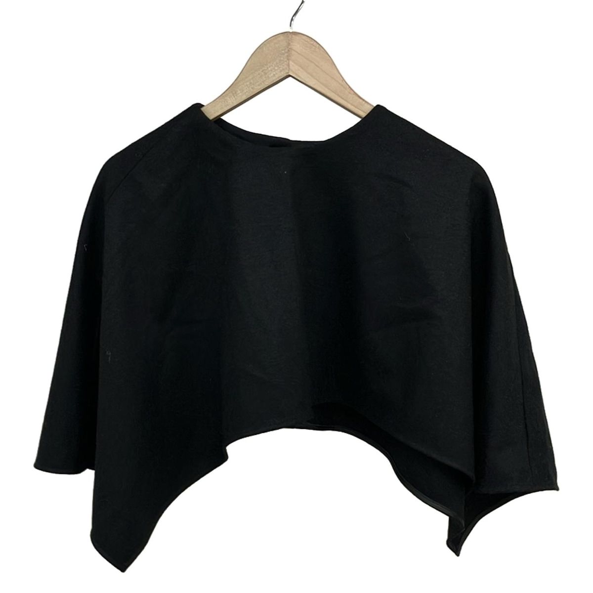 【美品】ADORE アドーア ケープ ポンチョ 38 M ブラック シャギー 美品】ADORE アドーア ケープ ポンチョ 38 M ブラック シャギー 2025年