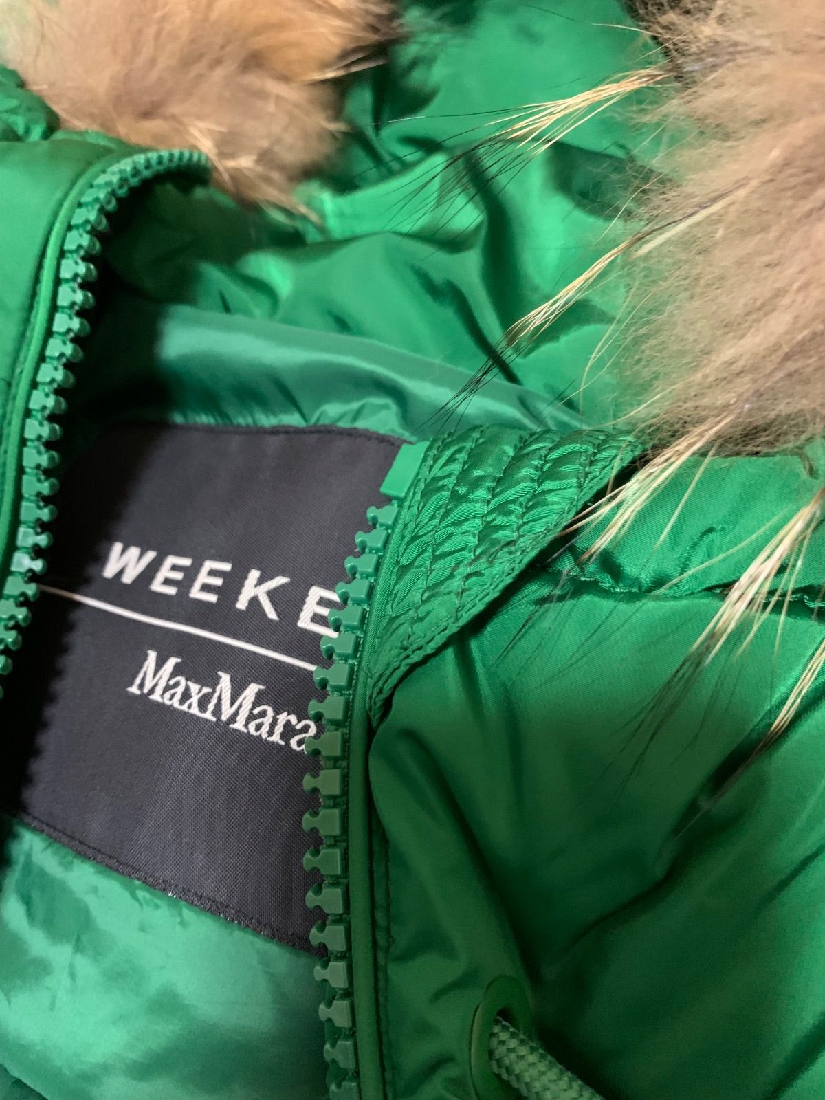 WEEKEND MAX MARA EXTRA HEAVY PADDING ダウンジャケット ファー付き 