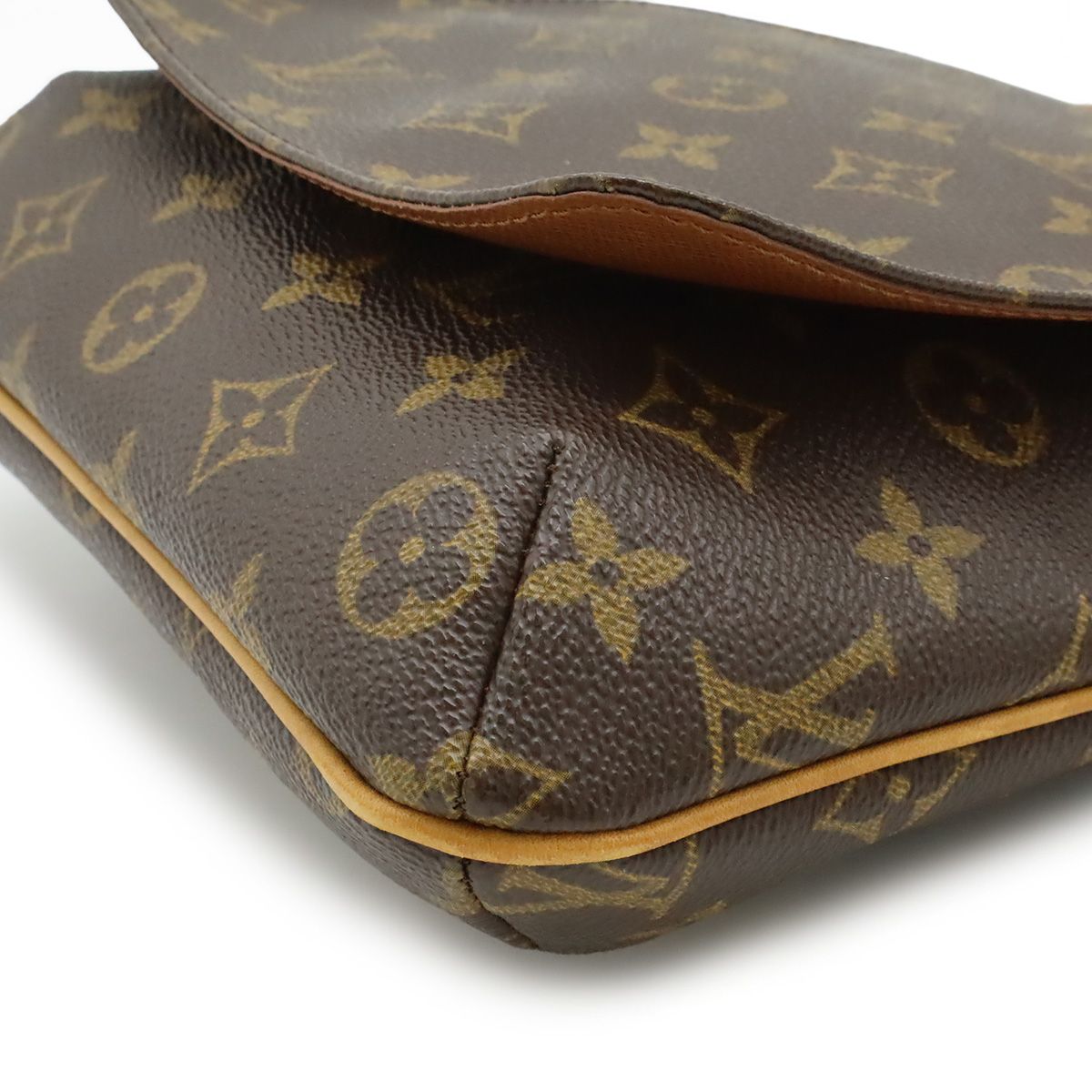 LOUIS VUITTON ルイ ヴィトン モノグラム ミュゼットサルサ ショルダー