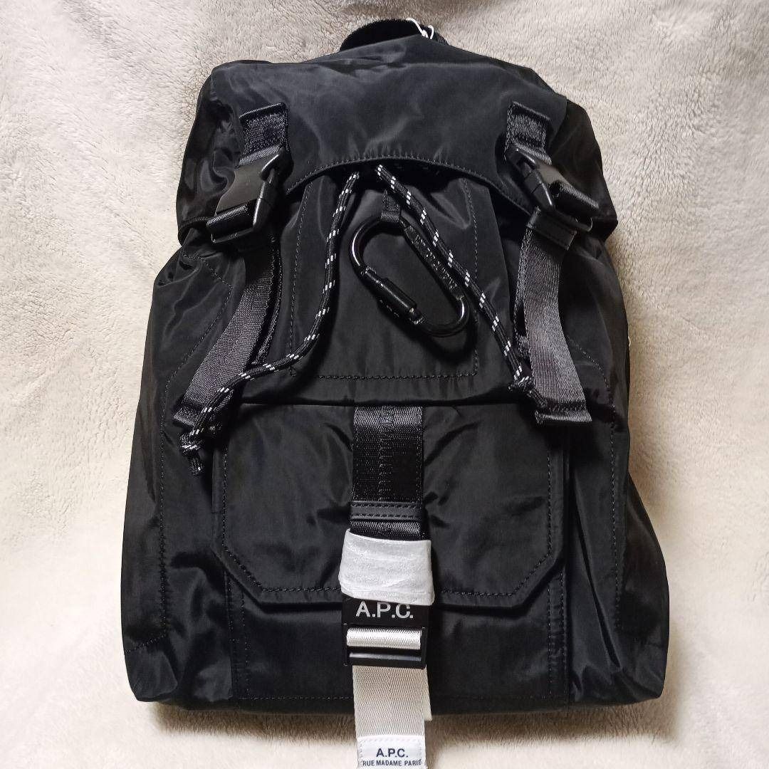 ブラック 男女兼用 A.P.C. アーペーセー Treck リュックバッグ - メルカリ