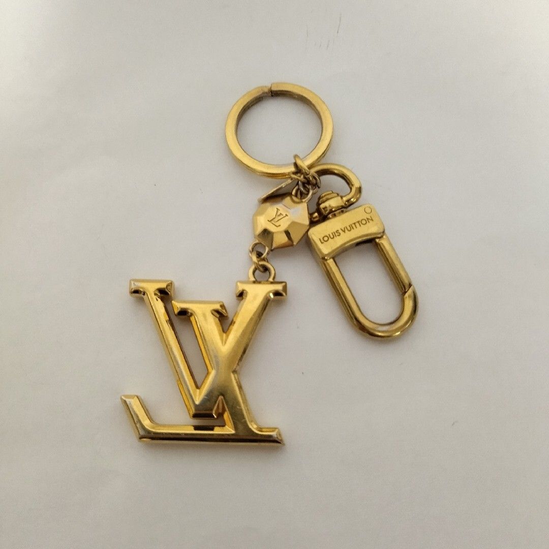 ルイヴィトン ポルトクレLVファセット キーホルダー チャーム M65216