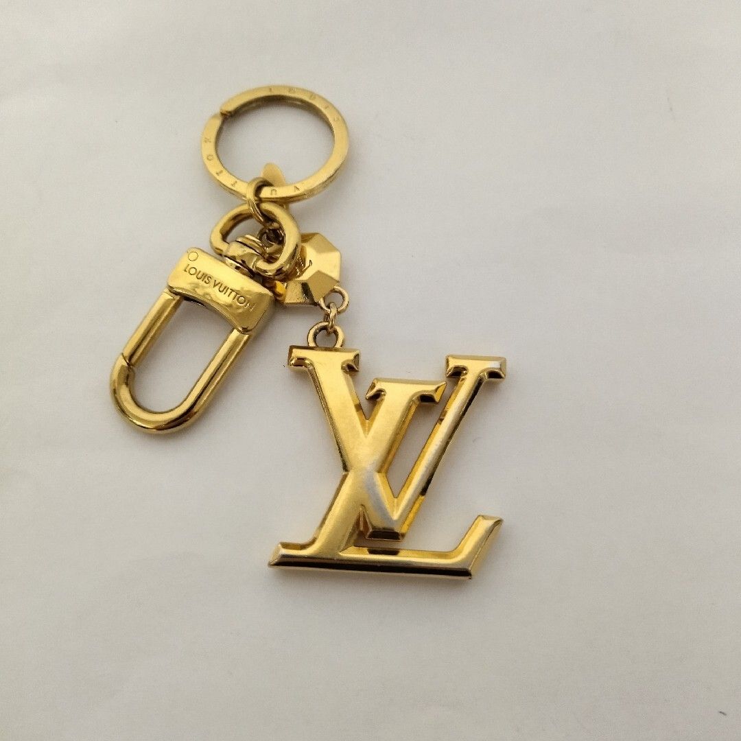 ルイヴィトン ポルトクレLVファセット キーホルダー チャーム M65216