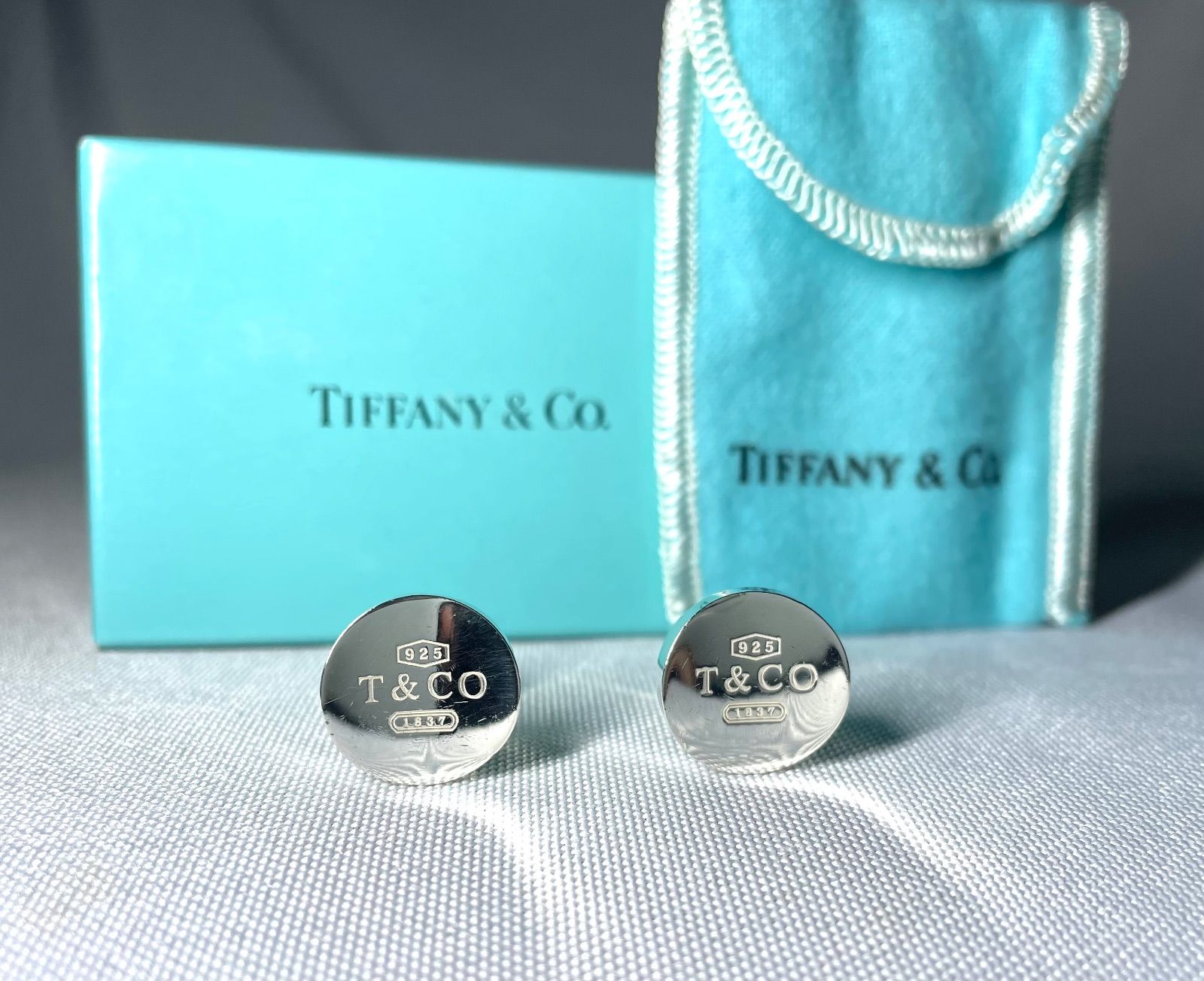Tiffany ティファニー T&CO 1837 ロゴ文字 オーバルカフス