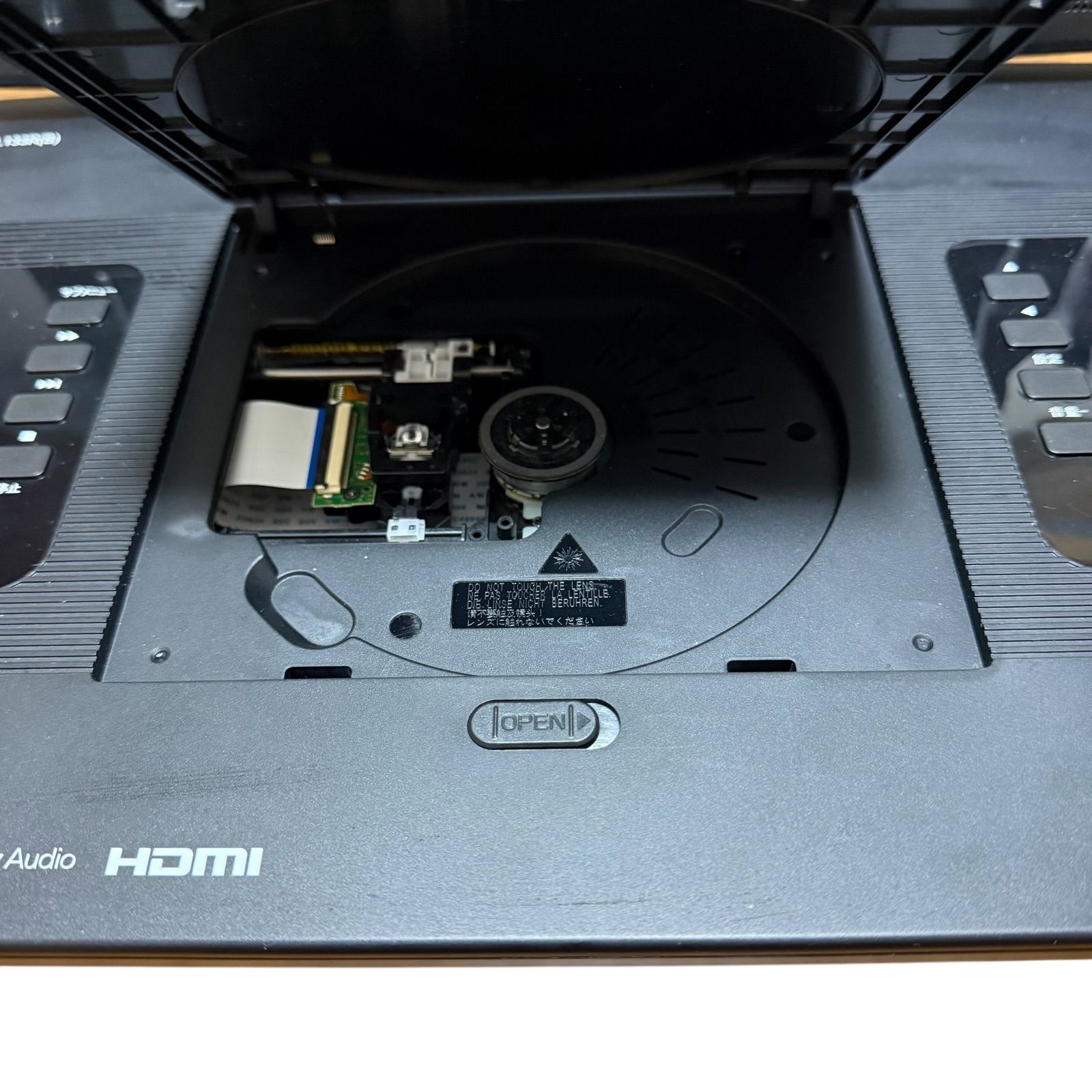 【未使用品】山善 Qriom TMB-L133R ブラック 中古美品】山善 TMB-L133R(B) Qriom ポータブルブルーレイプレーヤー