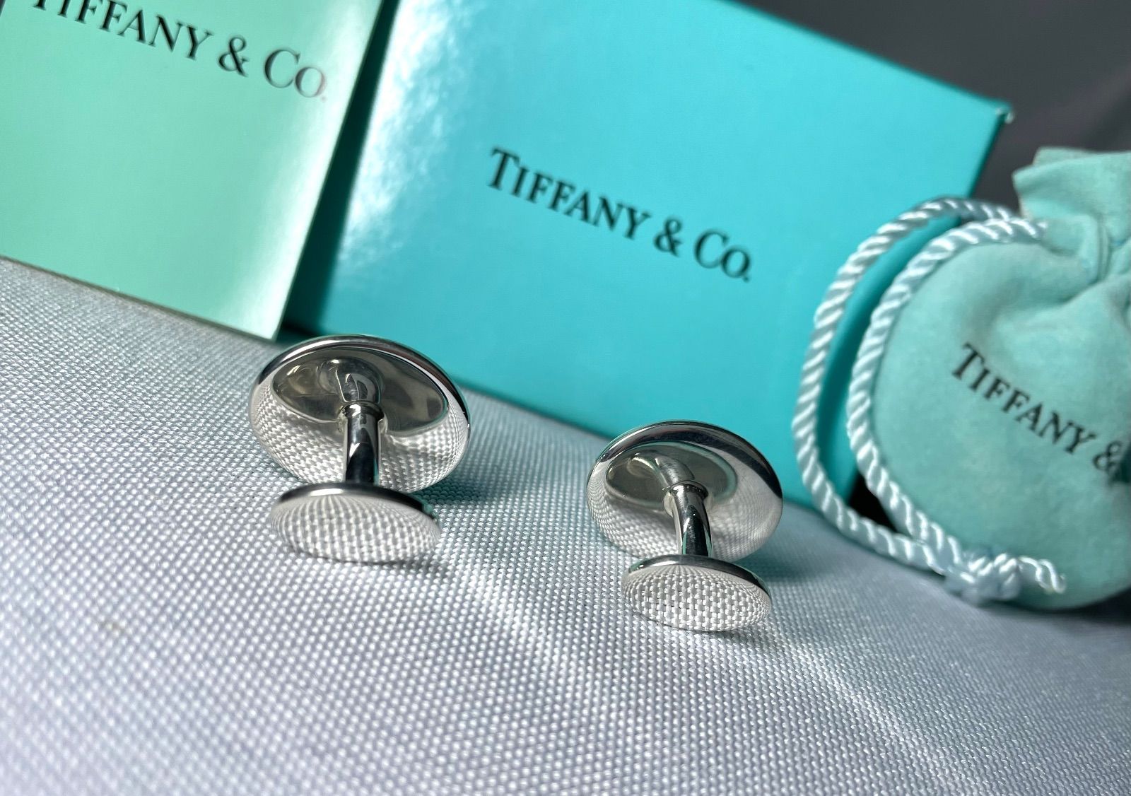 【美品】ティファニー カフス カフリンクス リターントゥ 純正シルバー ロゴ刻印 美品】ティファニー カフス カフリンクス リターントゥ 純正シルバー