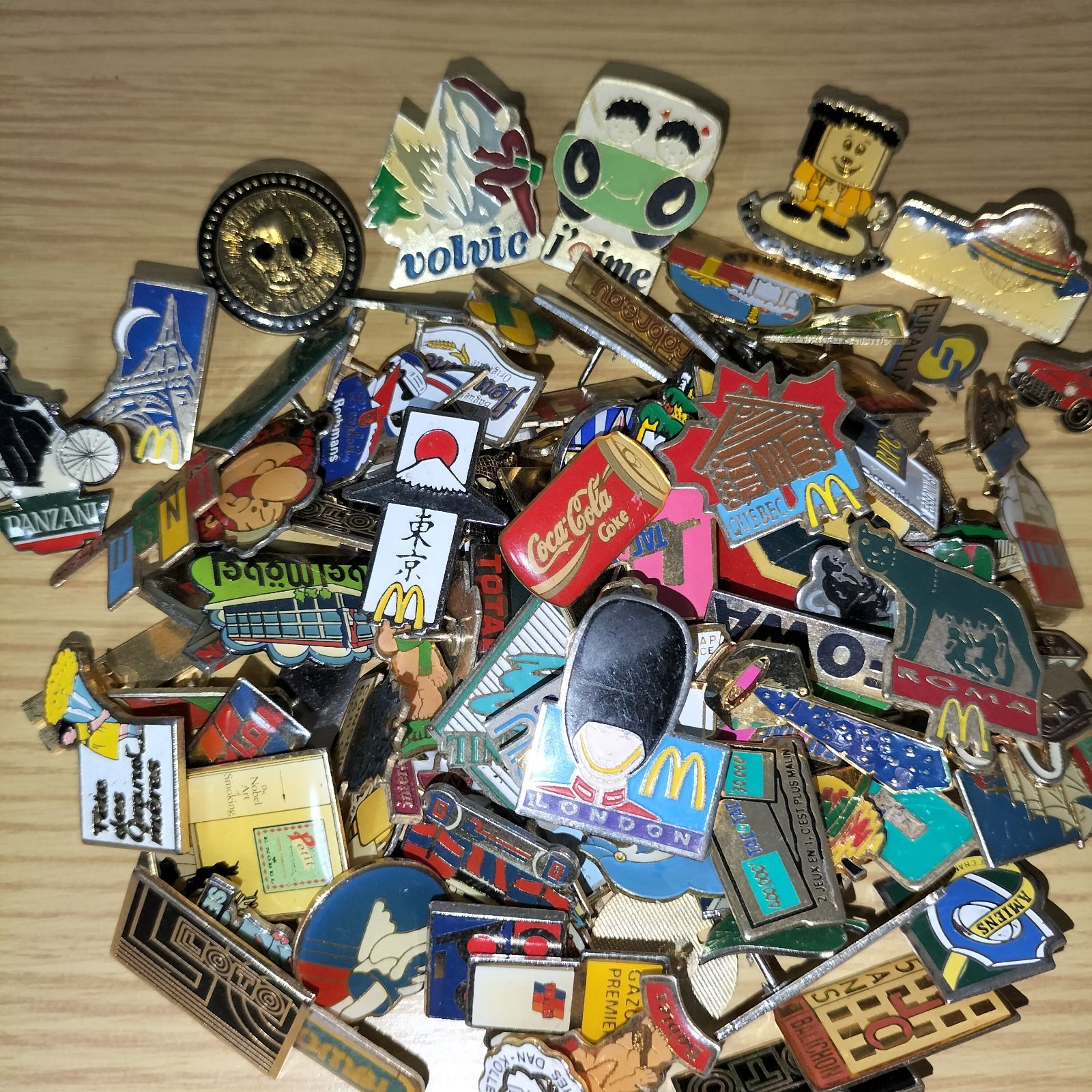 ピンバッジ 100個セット フランス雑貨 まとめ売り ピンズ ヴィンテージ