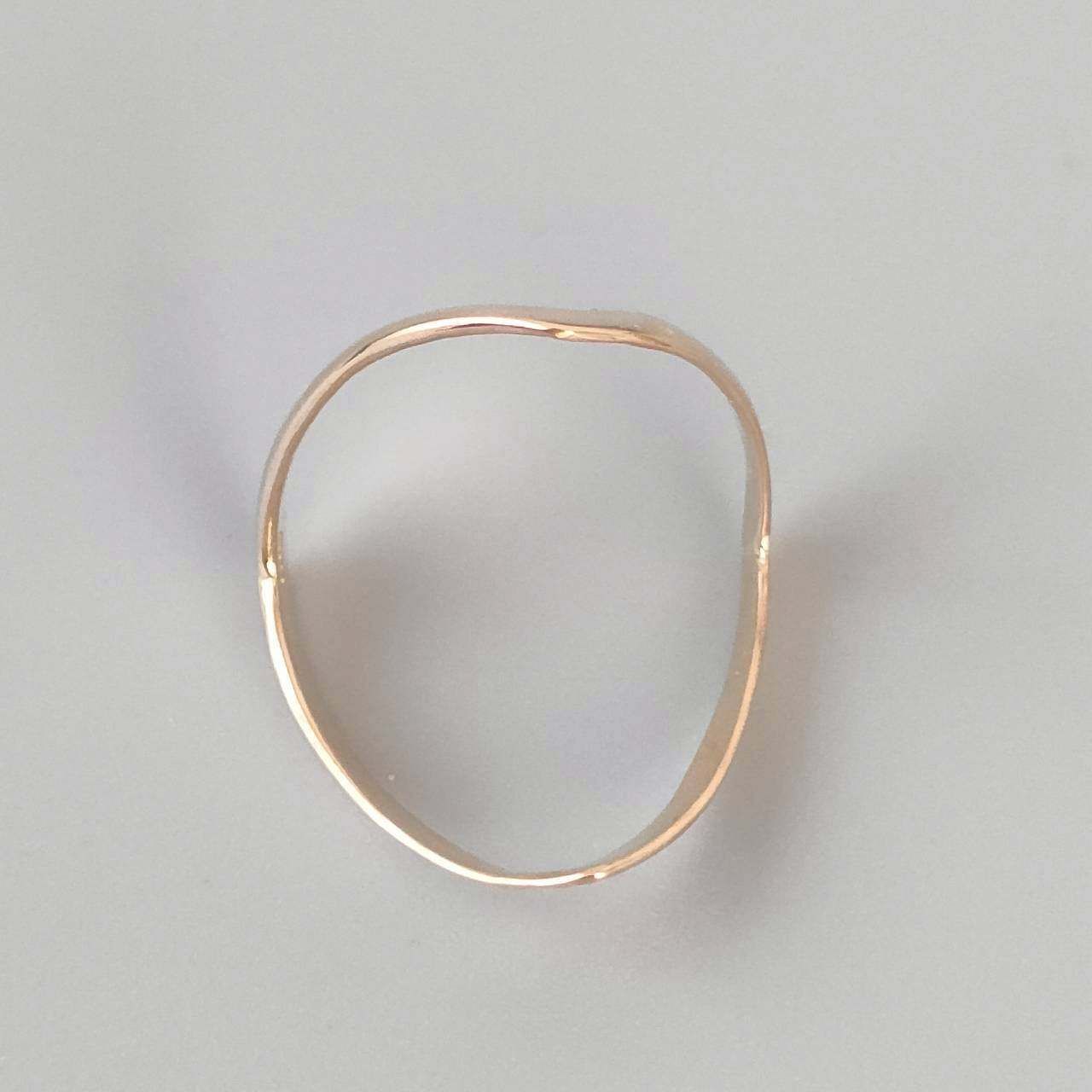 18金 K18 男女兼用 デザインリング 1.4g 9号 E38 - メルカリ