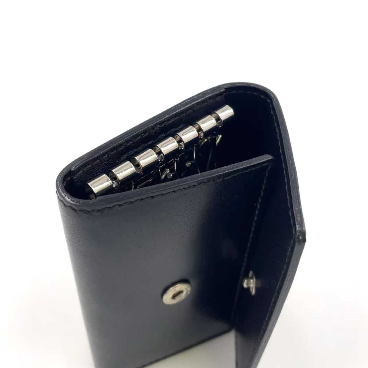 GUCCI Gロゴ レザー ブラック キーケース シルバー 0330416 - メルカリ