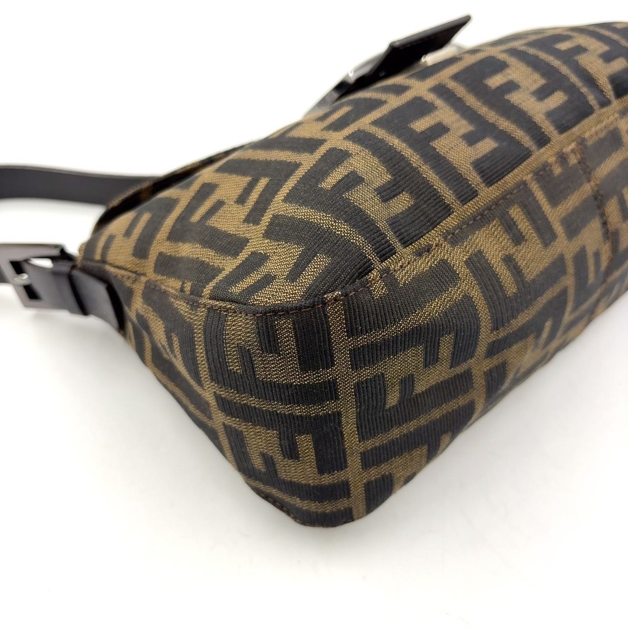 FENDI マンマバケット ズッキーノ レザー×キャンバス ダークブラウン