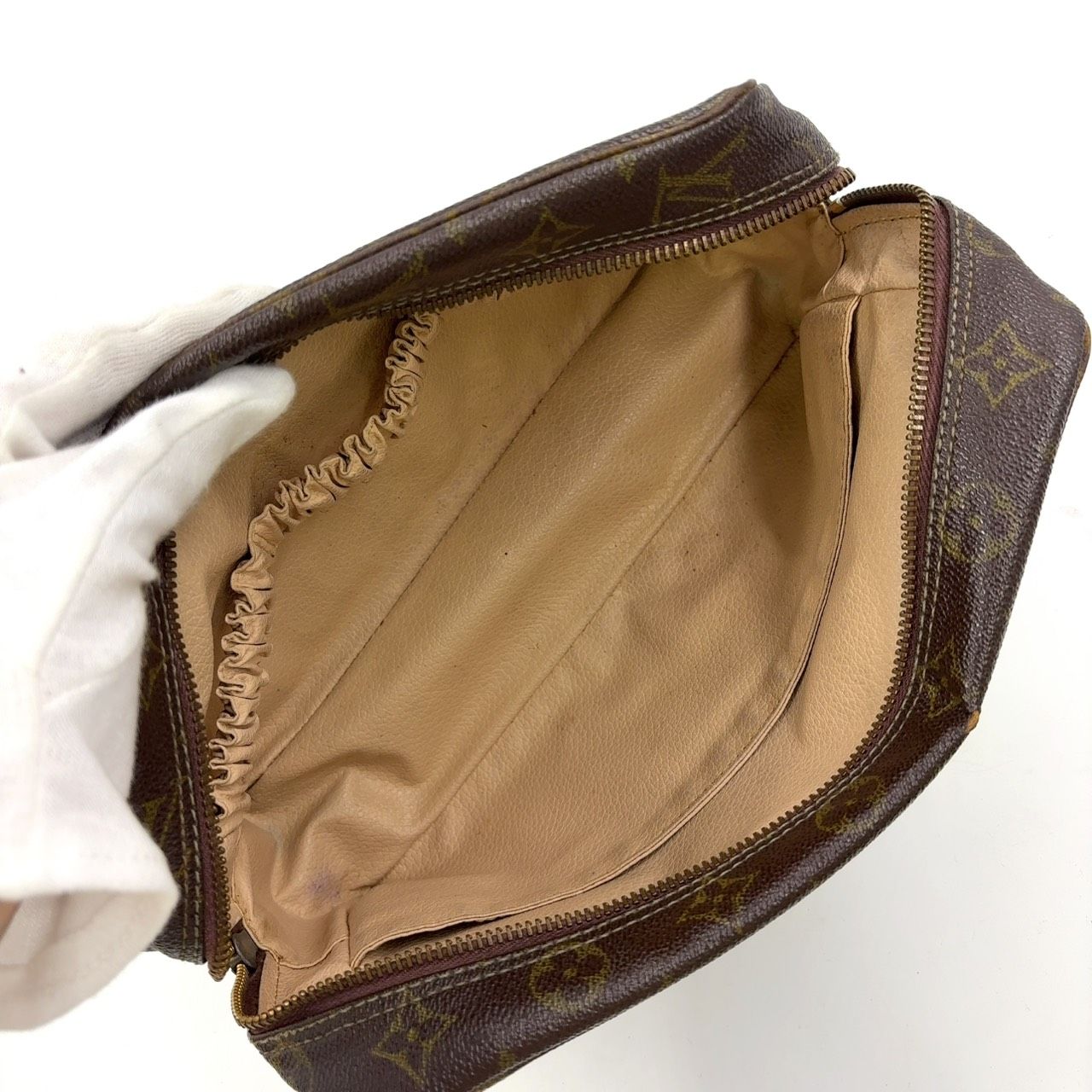 LOUIS VUITTON トゥルース トワレット28 モノグラム シリアル番号不明