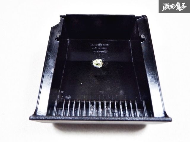 日産純正 E-DR30 スカイライン RS-X FJ20ET 1983/11 灰皿 ポケット