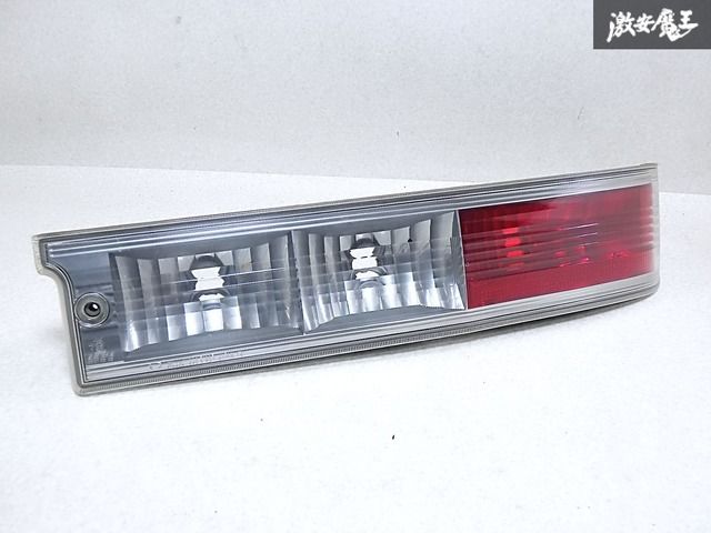 ダイハツ 純正 S321G S331G アトレーワゴン ノーマル テールライト
