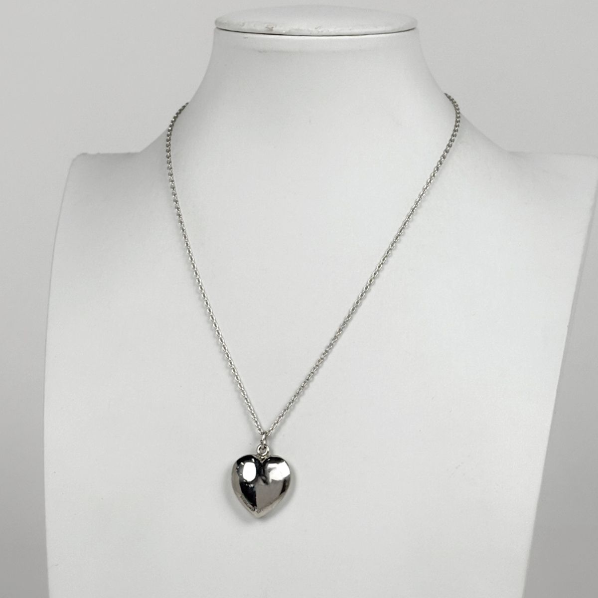 美品ティファニー　フルハートペンダント　スターリングシルバー ティファニー フルハート ネックレス 立体 ネックレス スターリング
