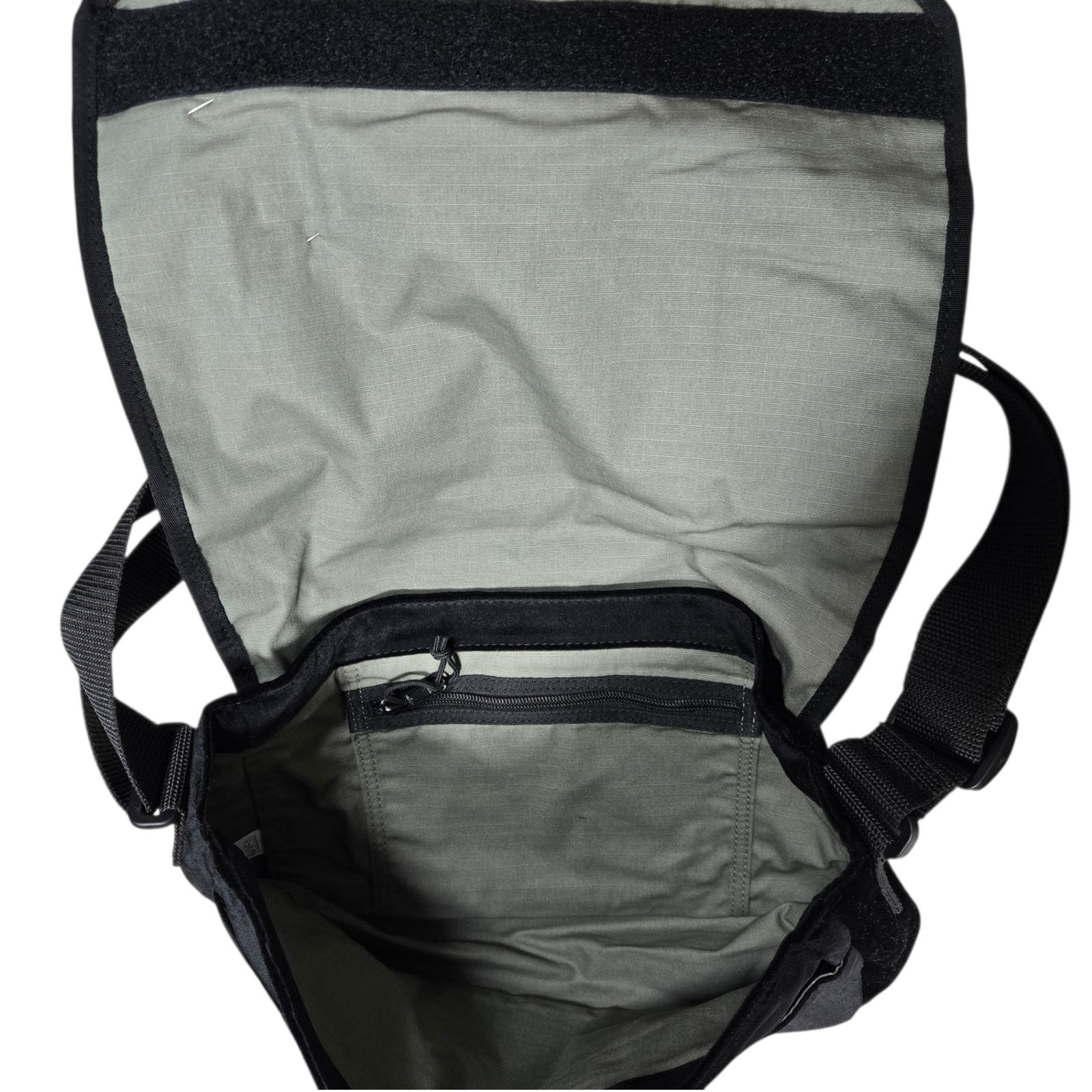 ◇ Supreme シュプリーム スモールメッセンジャーバッグ ベルベット