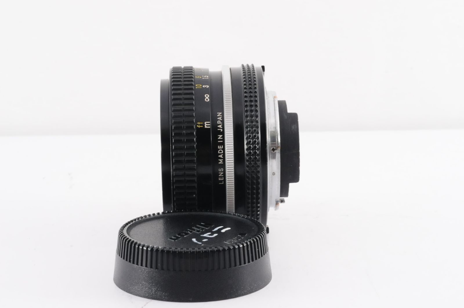 ニコン Nikon Ai NIKKOR 20mm F4 1:4 MF マニュアル カメラレンズ