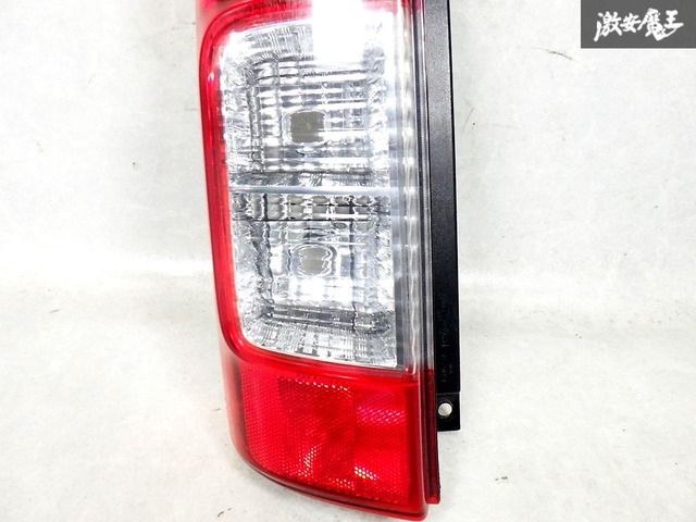 キャラバン e26 キャラバン テールランプ 純正 後期 nv350キャラバン