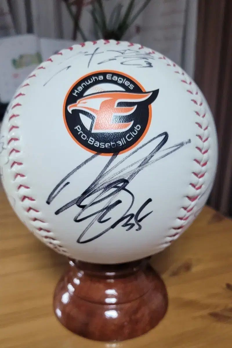 ハンファ・イーグルス サインボール ク・デソン チャン・ジョンフン