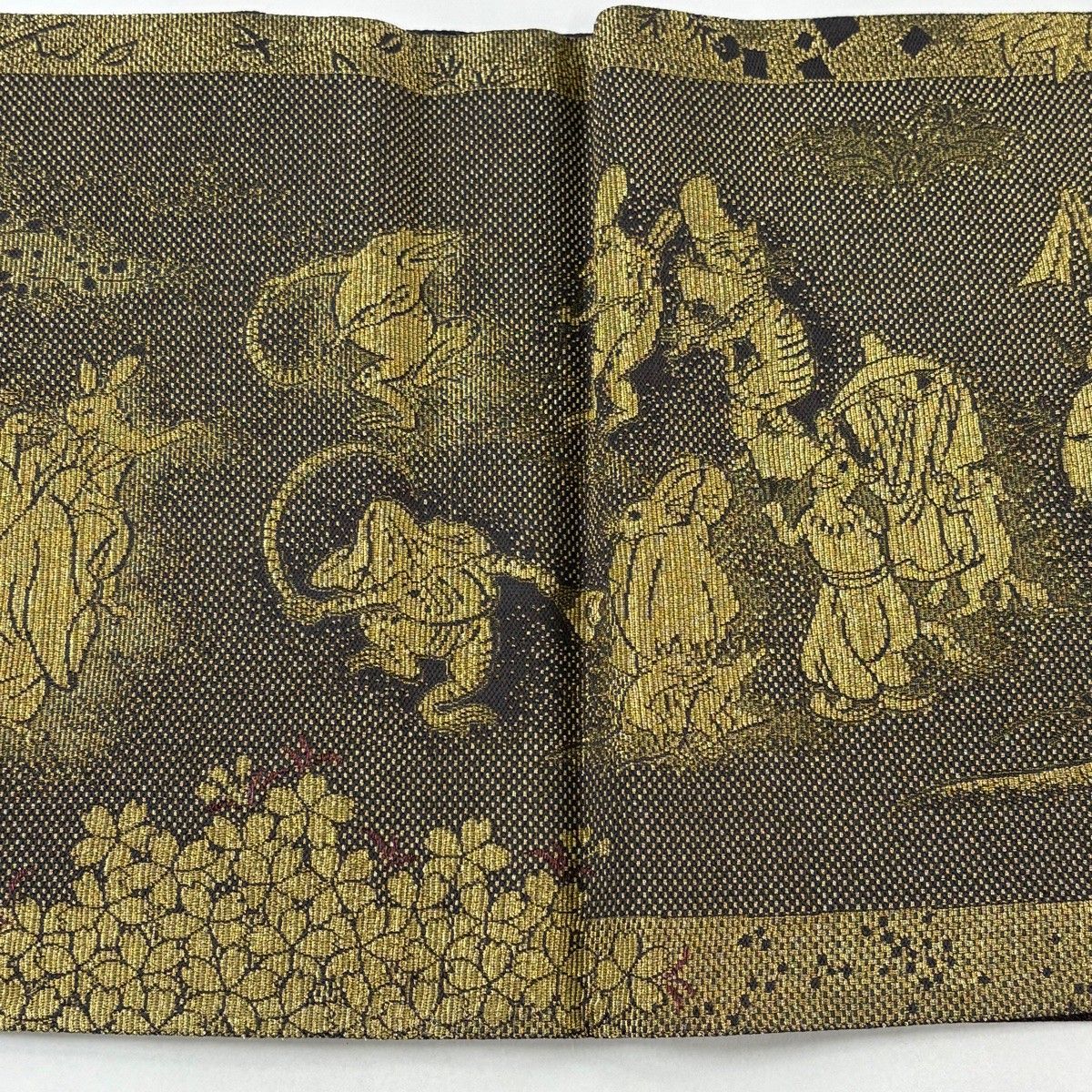 美品】 袋帯 逸品 鳥獣戯画 桜 輪奈織 金糸 金色 お太鼓柄 正絹 【中古