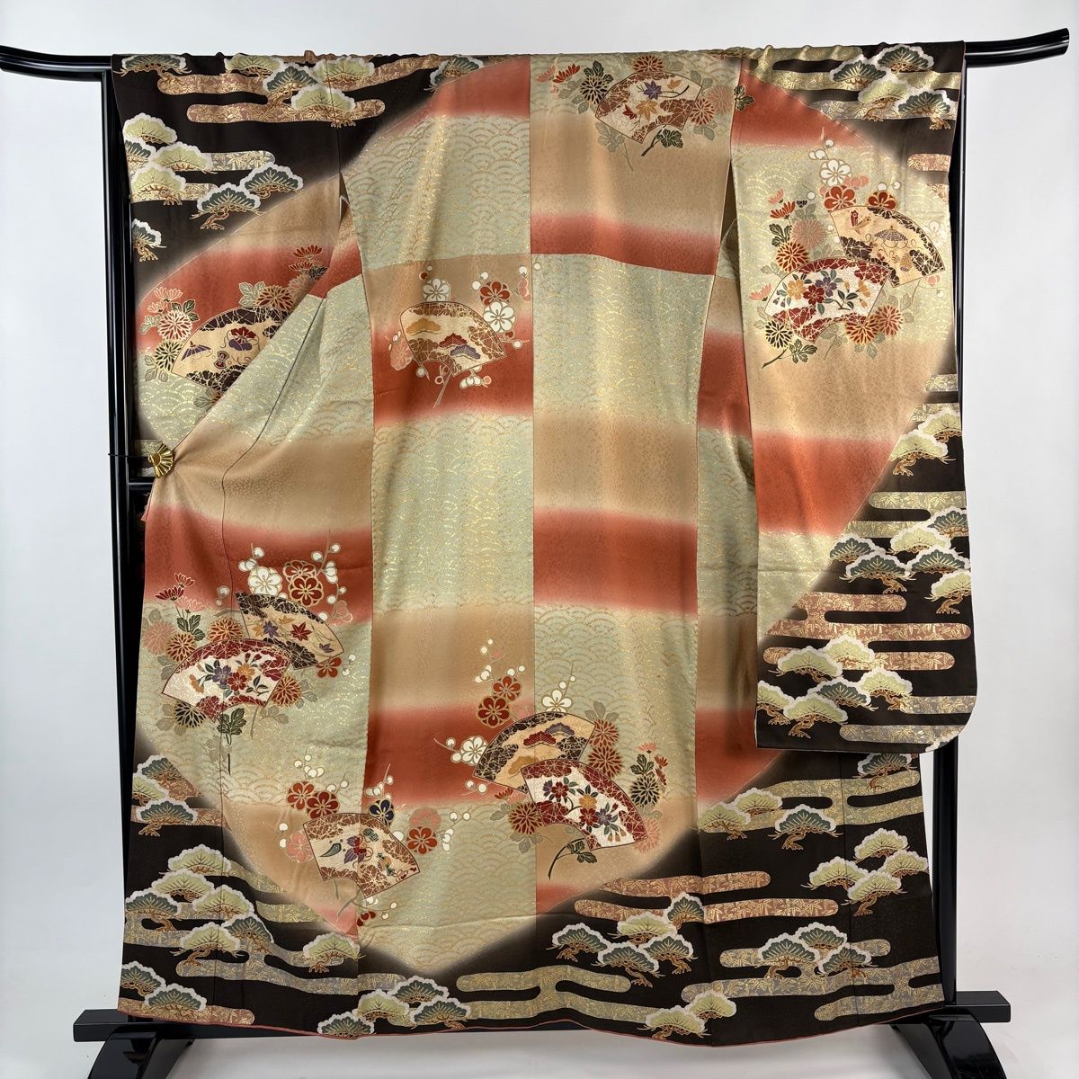 振袖 身丈159.5cm 裄丈67.5cm L 袷 鈴乃屋 扇面 菊 金糸 金彩 茜色