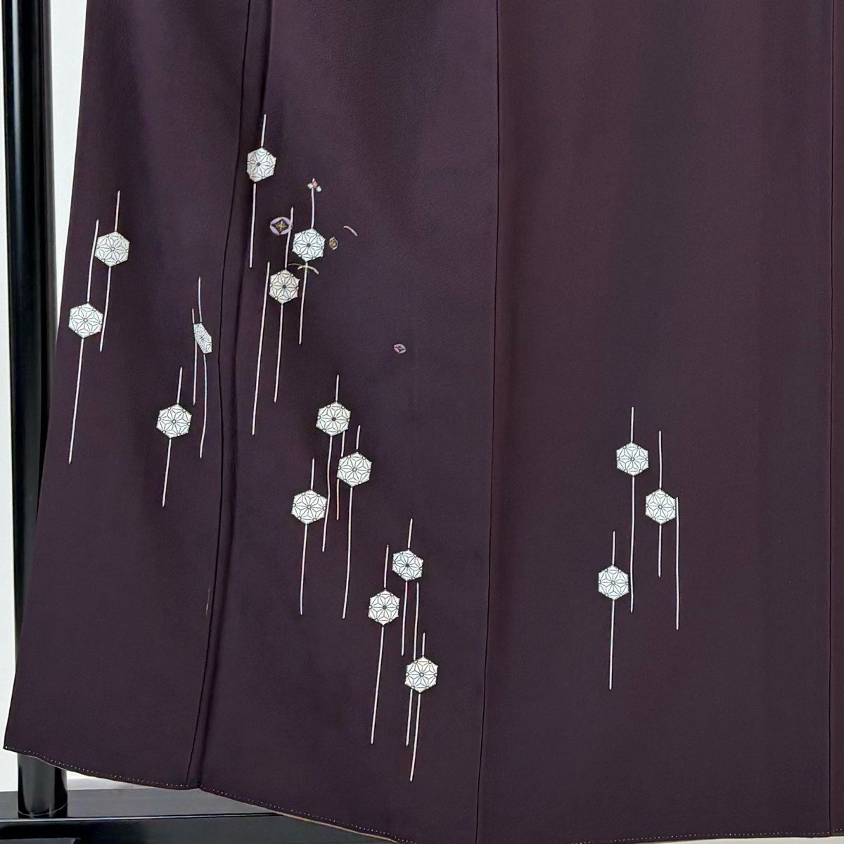 付下げ 身丈158cm 裄丈65cm M 袷 麻の葉 七宝 刺繍 金糸 茶紫 正絹 秀