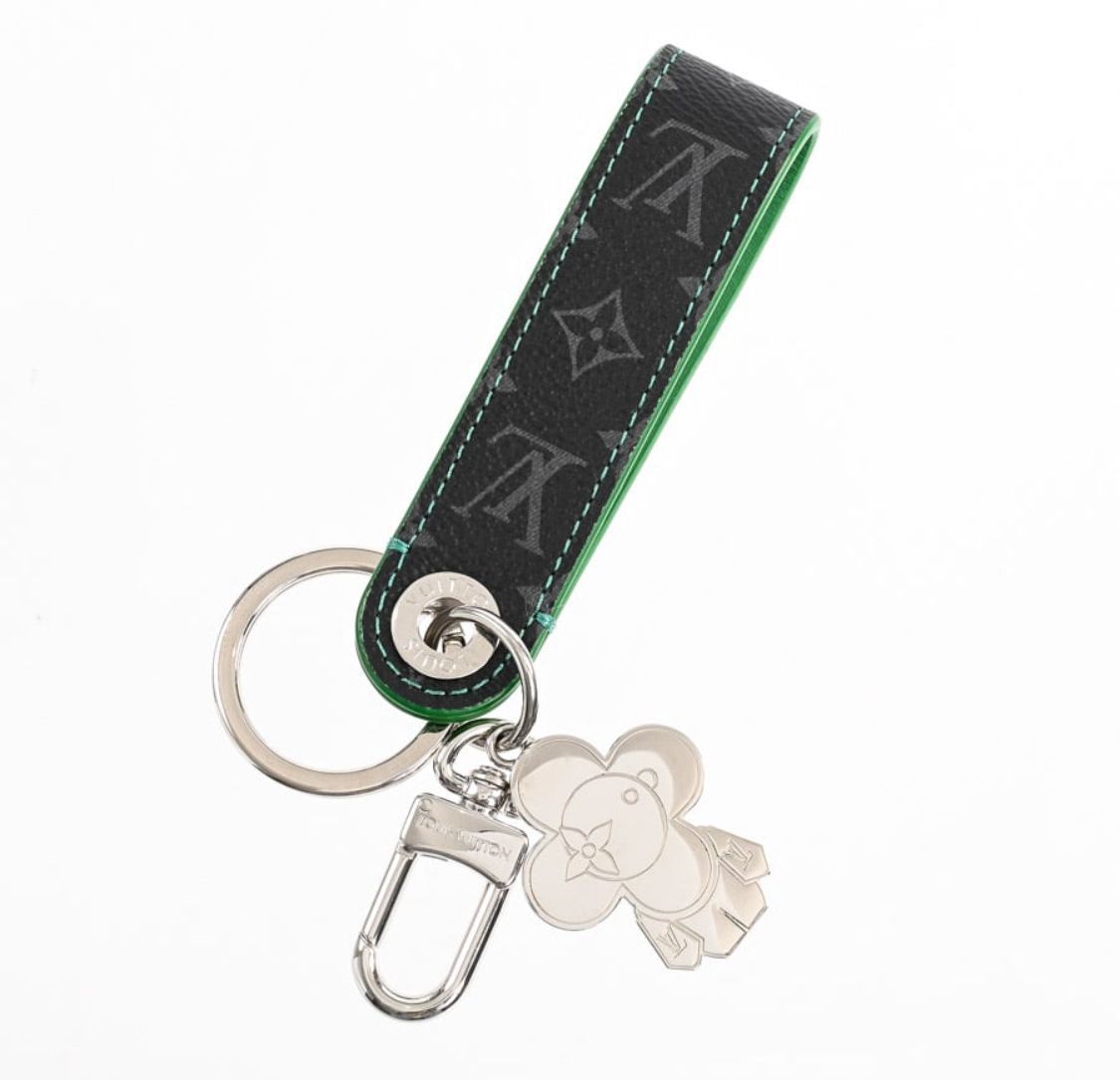 LOUIS VUITTON モノグラムエクリプス ドラゴンヌヴィヴィエンヌ