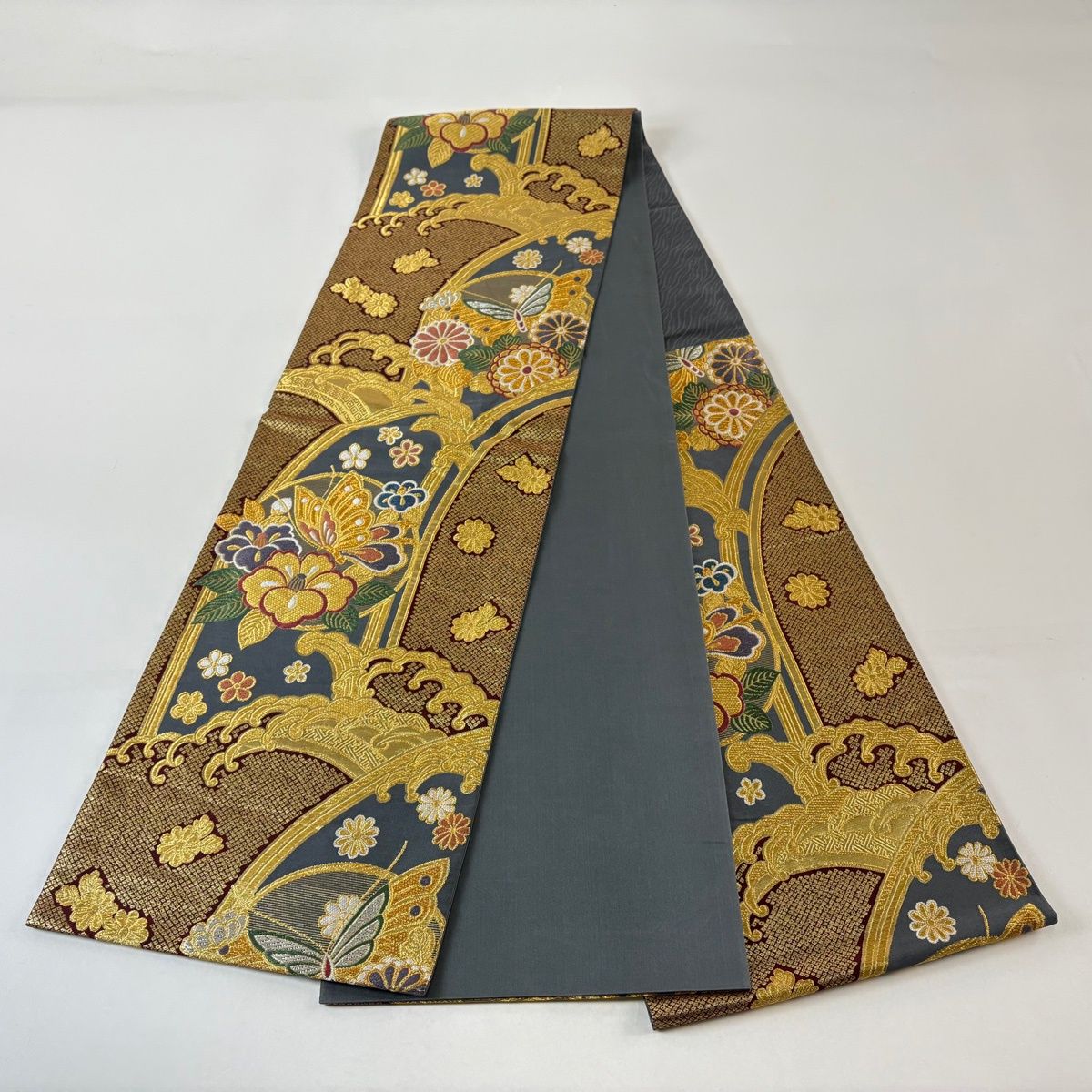 袋帯 秀品 草花 蝶 金銀糸 箔 金色 六通 正絹 【中古】 - メルカリ
