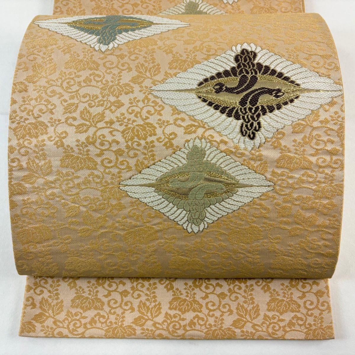 袋帯 秀品 向かい鶴菱 花唐草 金糸 箔 薄オレンジ 六通 正絹 【中古